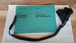 Schweizer Armee: Trompeter Ordonnanz + Troddel, Top!