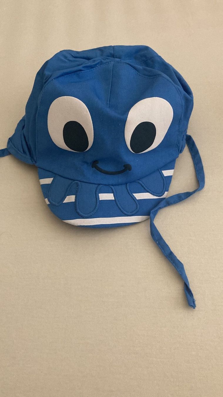 Costumi da bagno: Maillot de bain et casquette – Nuovo (secondo la descrizione) da Bremgarten b. Bern venduto da nathalie83 1