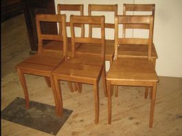 6 gleiche Biedermeierstühle aus Kirschbaumholz frisch geölt 