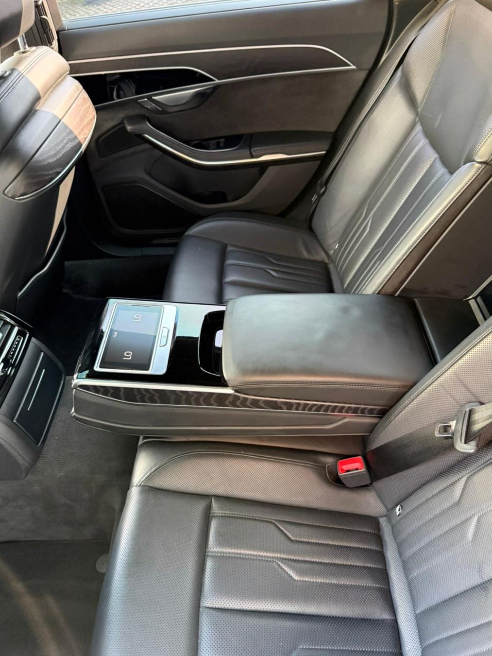 Audi Automobili: AUDI A8 50 TDI quattro tiptronic – Usato da Porza venduto da squidi 5