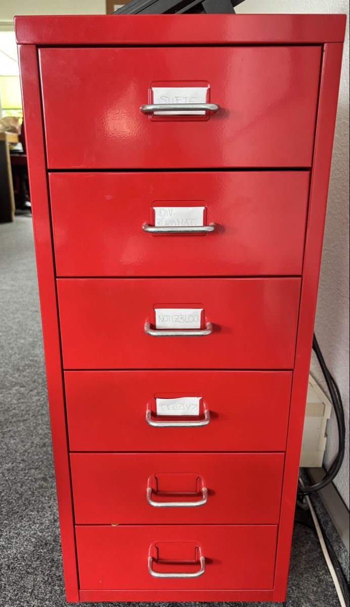 Ikea Banconi: Schubladenmöbel auf Rollen IKEA – Usato da Stallikon venduto da Rsiri