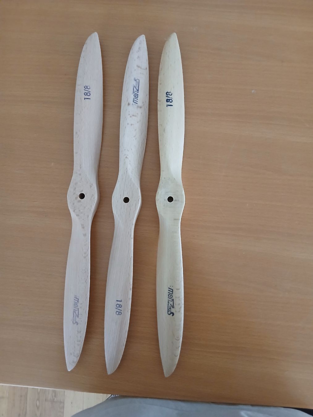 RC Kits de montage: Menz Propeller 18/8 – D'occasion à Sennwald par Flying 1