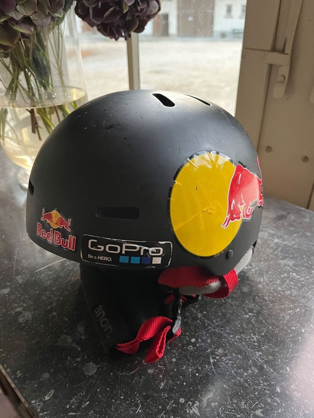 Helme: Casque vélo/BMX/ski - Red Bull – Gebraucht aus Erlach von migdep985