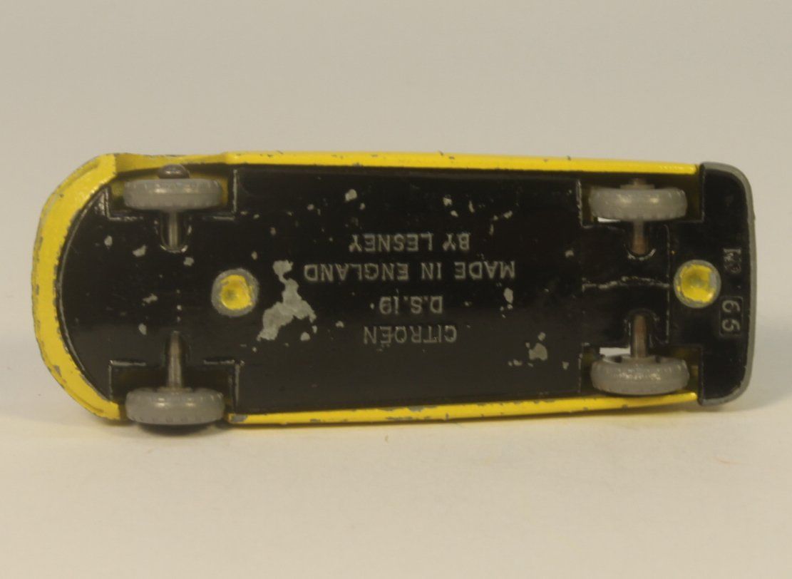 Matchbox Modellini d'auto: Matchbox Lesney 66A Citroën DS 19 – Usato da Zofingen venduto da Trukli58 5