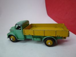 DINKY TOYS  - Truck DODGE - grün gelb - schön - original