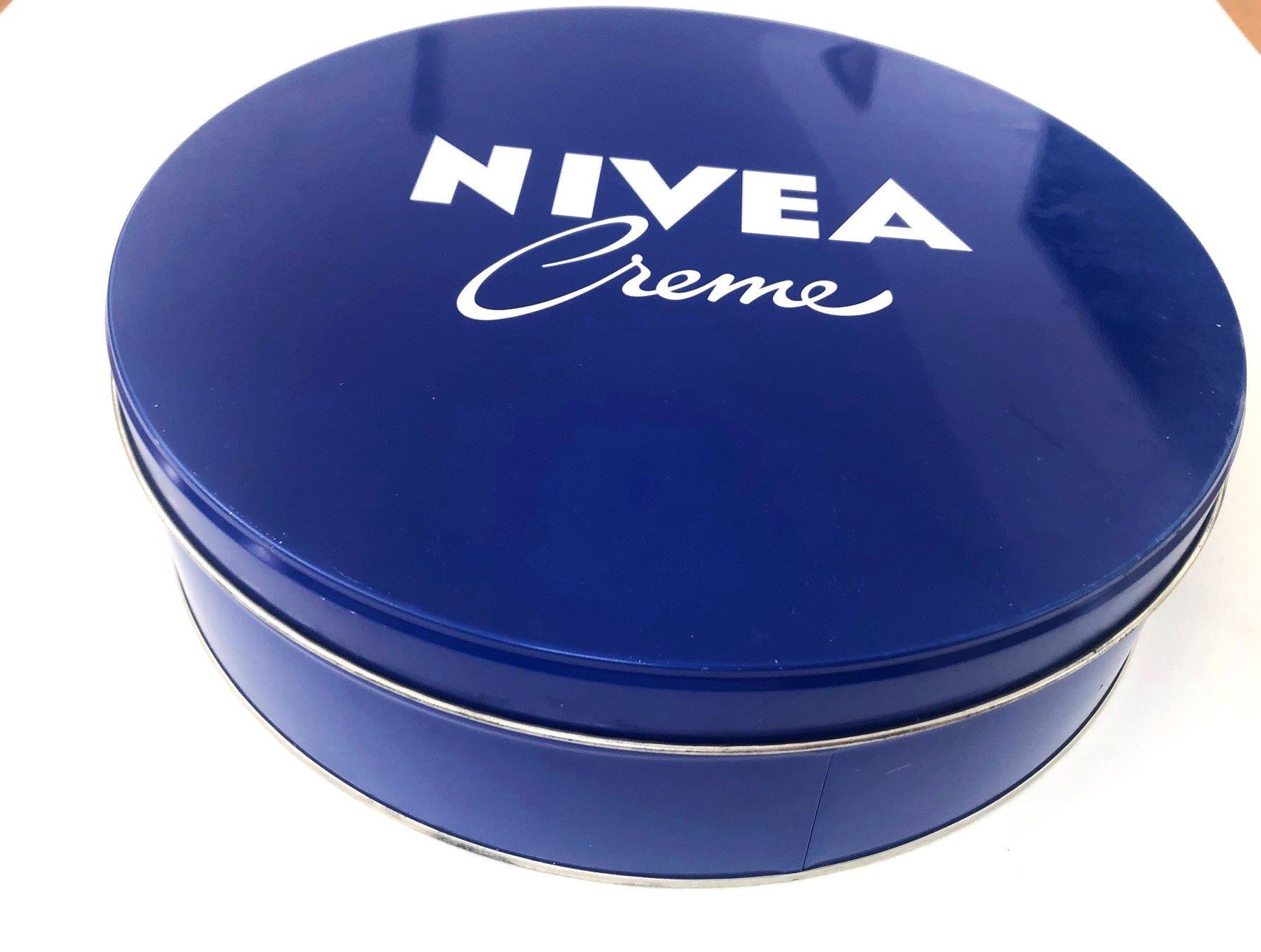 Alle Dekorationen: Dekorative und praktische Nivea Blechdose, extra gross – Gebraucht aus Dietikon von Tiburon6 1