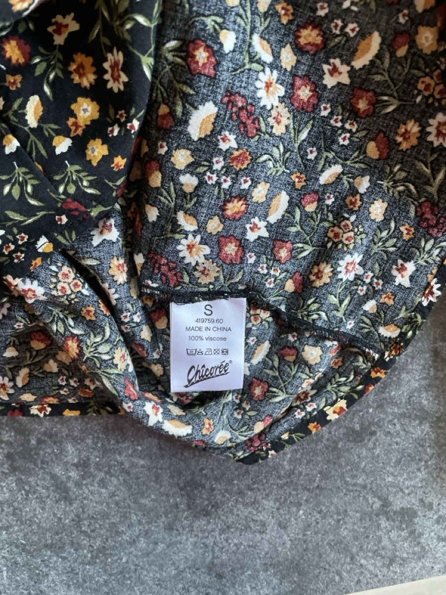 Camicette: Chicoree Bluse, Grösse S, Blumenmuster, Herbst-Look Top! – Usato da Henggart venduto da Engelsi 3