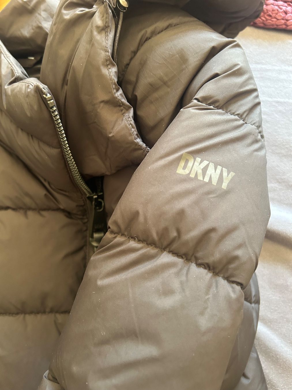 DKNY Giacche: Winterjacke DKNY: Gr. M, schwarz – Nuovo (secondo la descrizione) da Basel venduto da Interstellar85 3