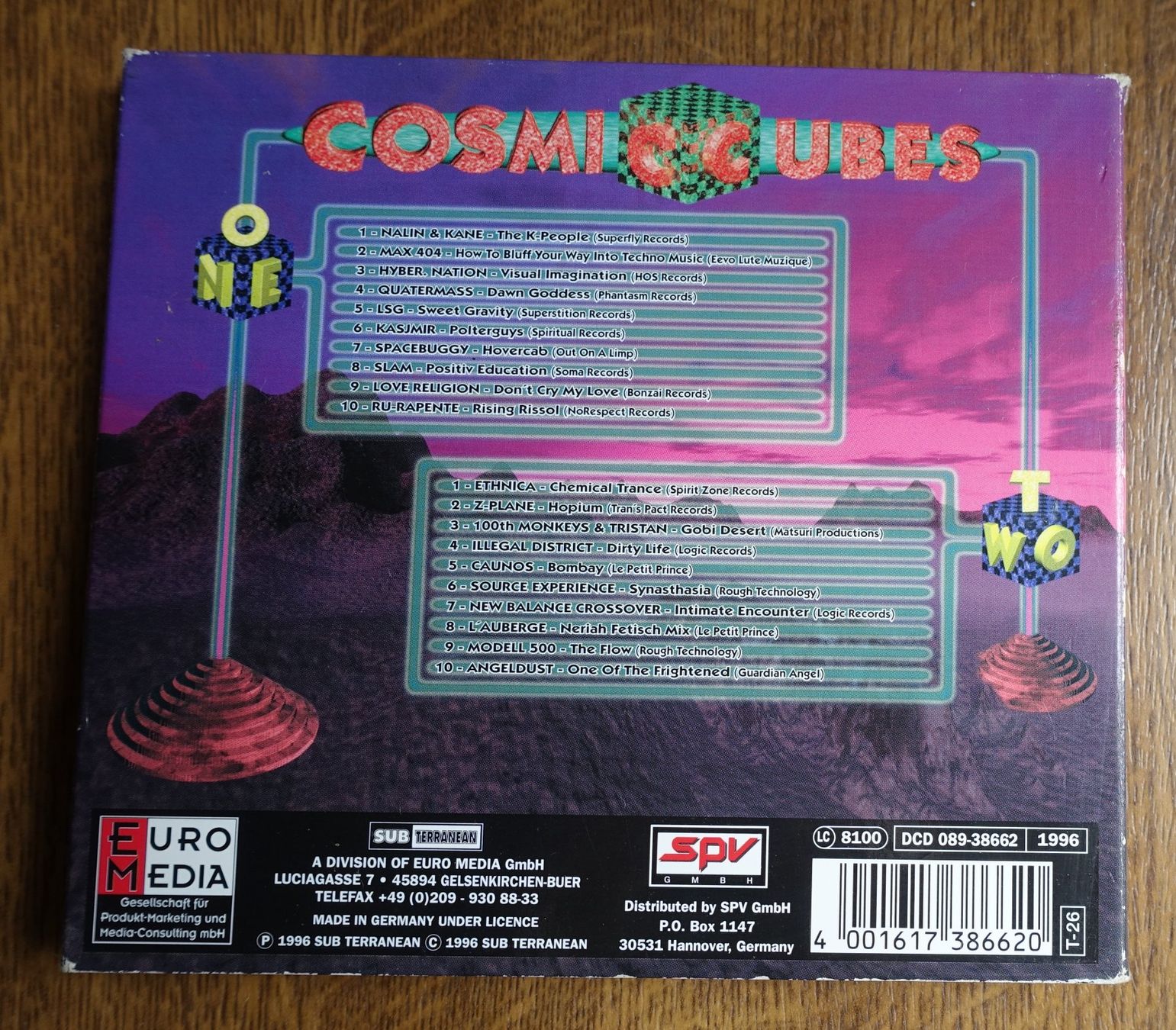 CD: Cosmic Cubes - A Cosmic Trance Compilation Vol. III - D2 – Usato da Sessa venduto da discoverymedia 1