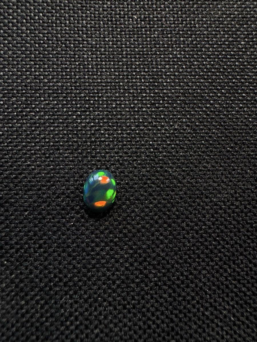 Pierres précieuses: Black Opal mit Wabenmuster 0.8ct – Neuf avec emballage d'origine à Wängi par Horus90 2