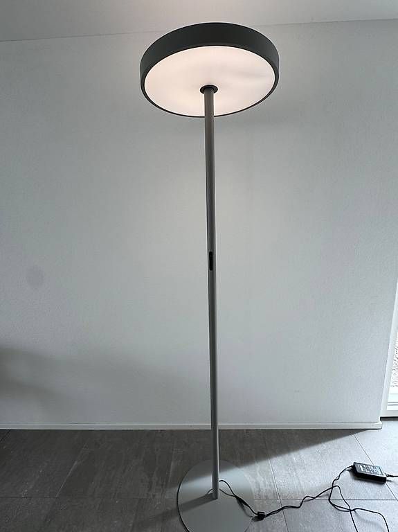 Lampade: CONTINI LED Büro-Stehleuchte Lucent dimmbar – Usato da Ebikon venduto da sherra 2