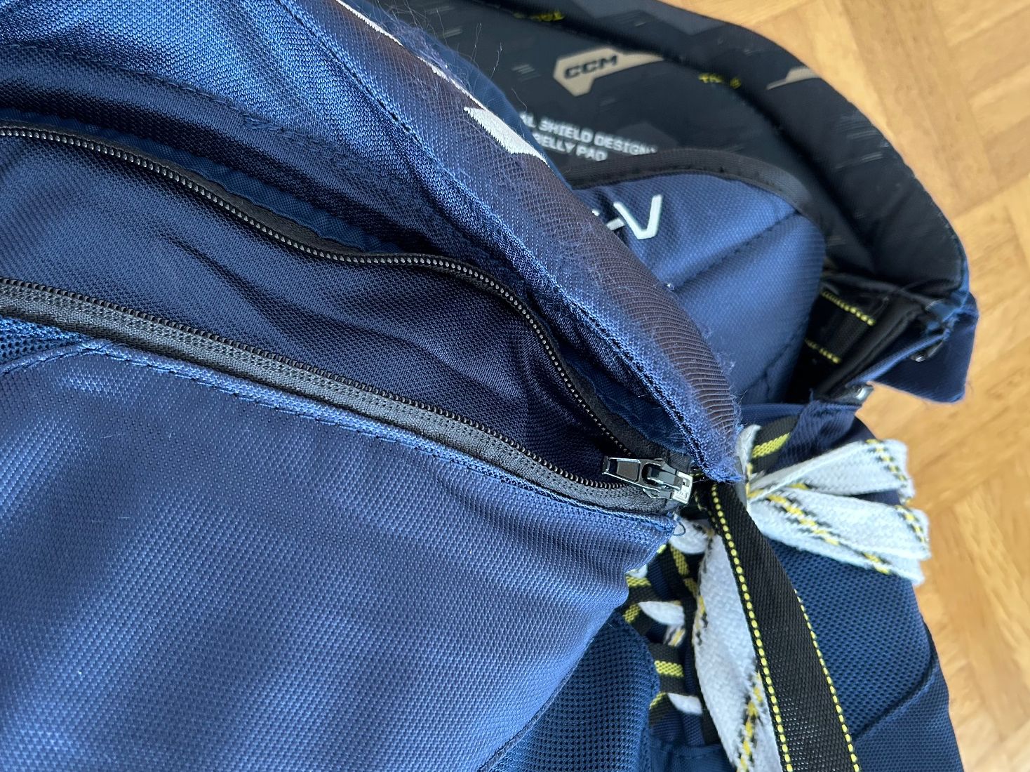 Ccm Pantalons: Hockeyhose CCM Tacks - Junior L – D'occasion à Steinhausen par ninskel 3
