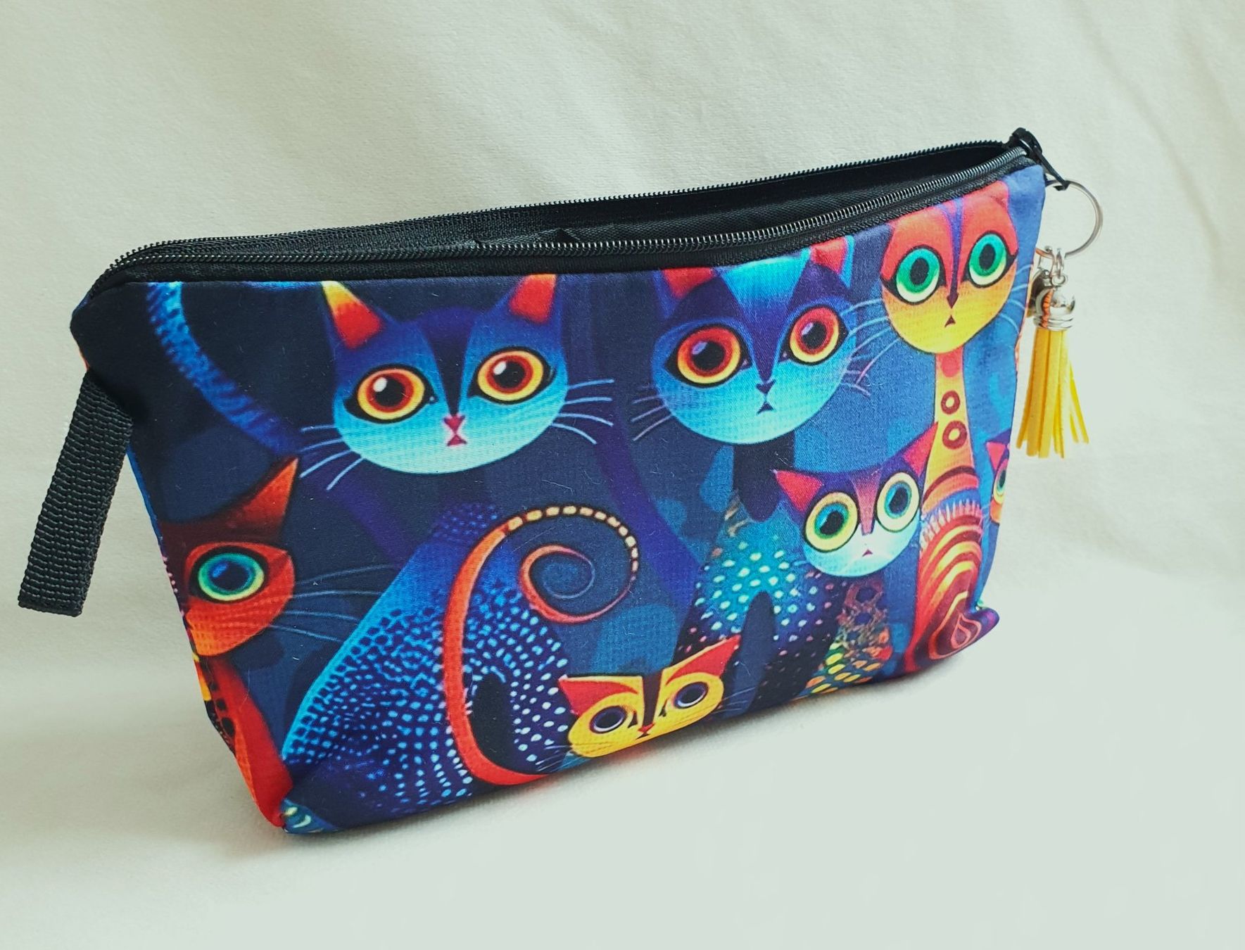 Trousses de maquillage: Multifunktionales Täschli "CATS" NEU! – Neuf avec emballage d'origine à Oberglatt ZH par -your-Style- 1