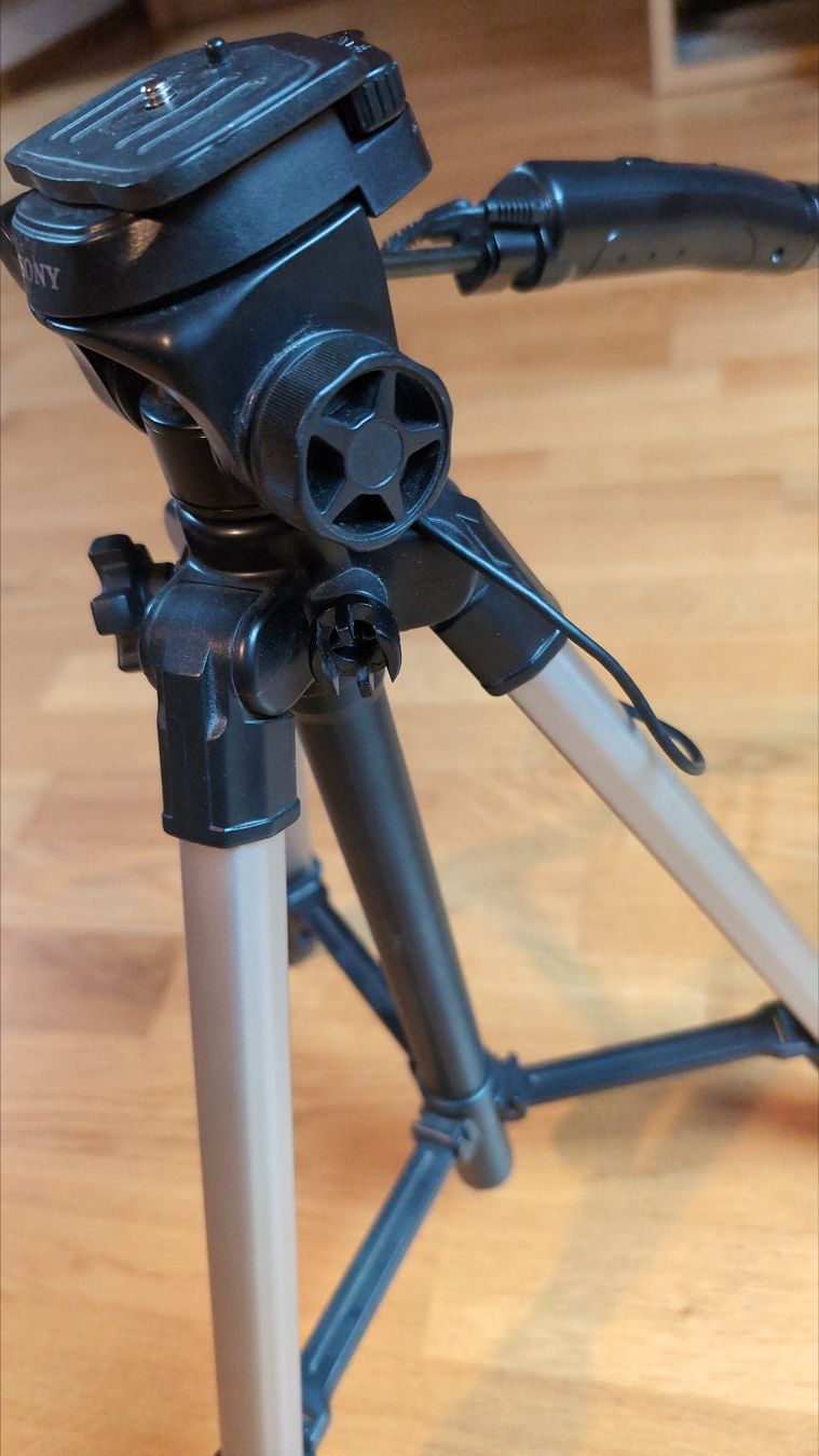 Treppiedi & Teste: Foto Stativ Sony – Usato da Wichtrach venduto da Martin2009 5