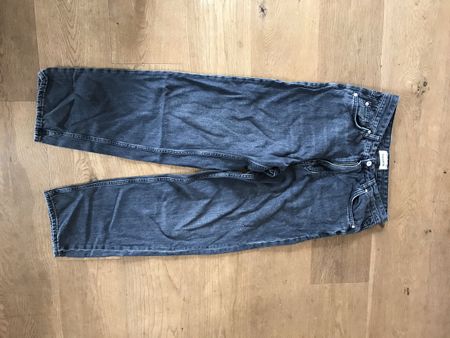 Pull&Bear Jeans grau weit geschnitten in gutem Zustand, 40