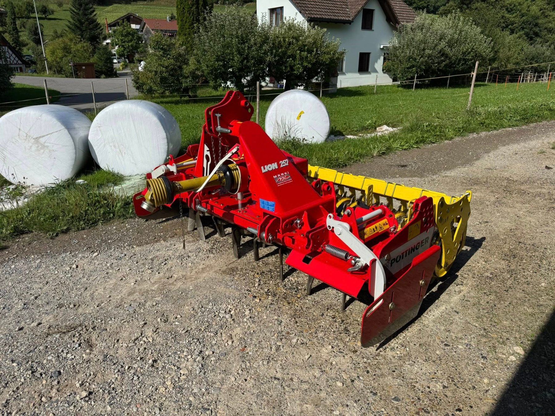 Tutte le macchine: Kreiselegge Pöttinger – Usato da Bad Zurzach venduto da Leunam123 1