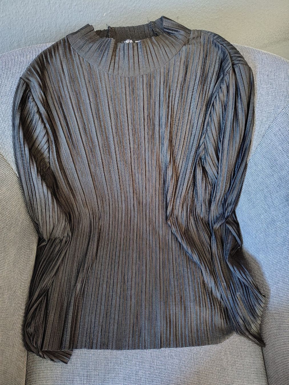 Zara Maglioni & Felpe: Schwarze 2x Zara Pullover, Grösse M, Neuwertig – Usato da Stäfa venduto da krp54 4