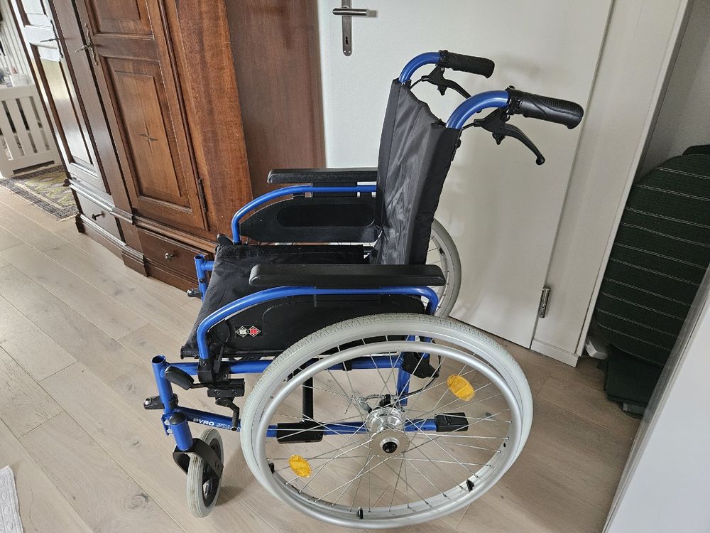 Stilvolle Rollstuhl Gebraucht Gnstig Kaufen Ebenbild