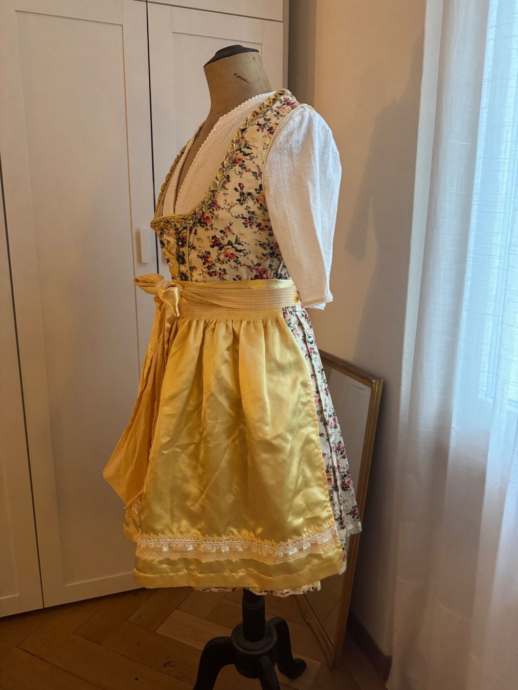 Vestiti: Wunderschönes, hochwertiges Dirndl inkl. Bluse – Nuovo (secondo la descrizione) da Bern venduto da Rodaina 1