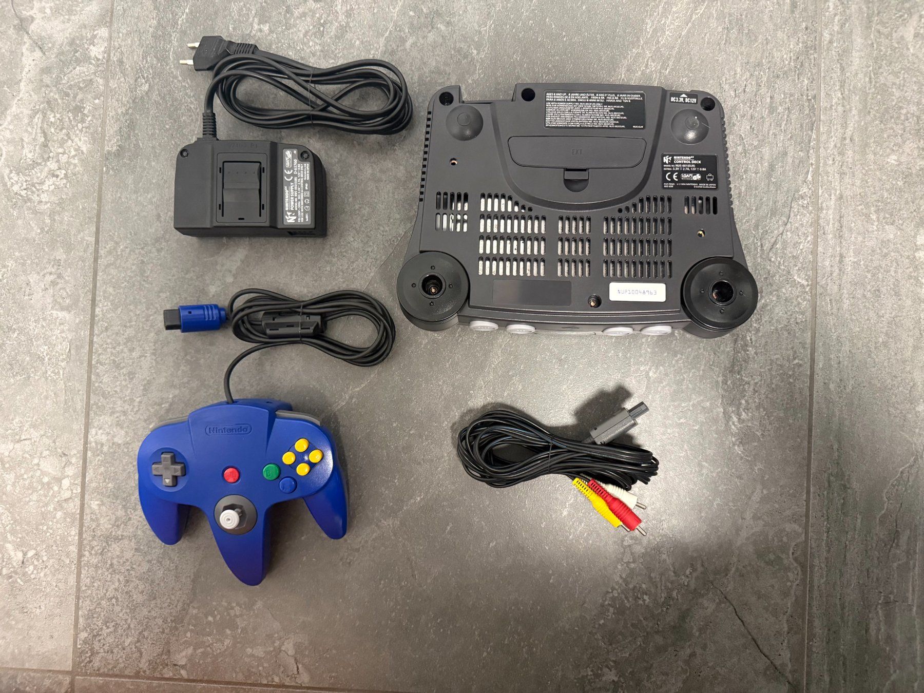 Nintendo Console: Console Nintendo 64 – Usato da Pont-de-la-Morge venduto da Darfal 2
