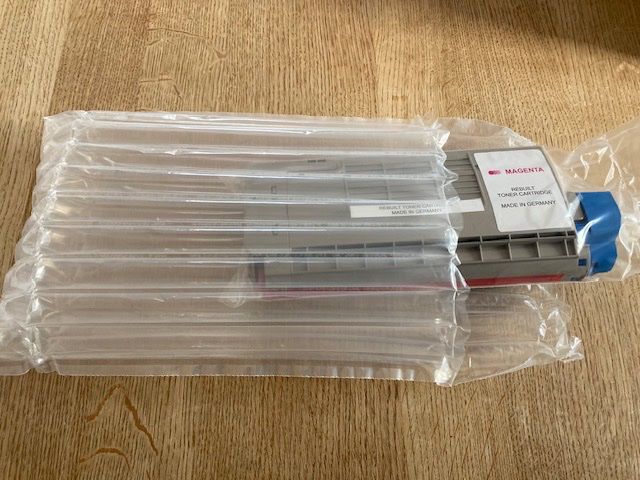 Cartucce per stampanti & toner: Tonerkartusche Magenta – Nuovo e nell'imballaggio originale da Weiningen ZH venduto da Samsonite7 2