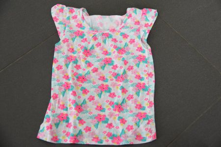 sommerliches Shirt Gr. 116