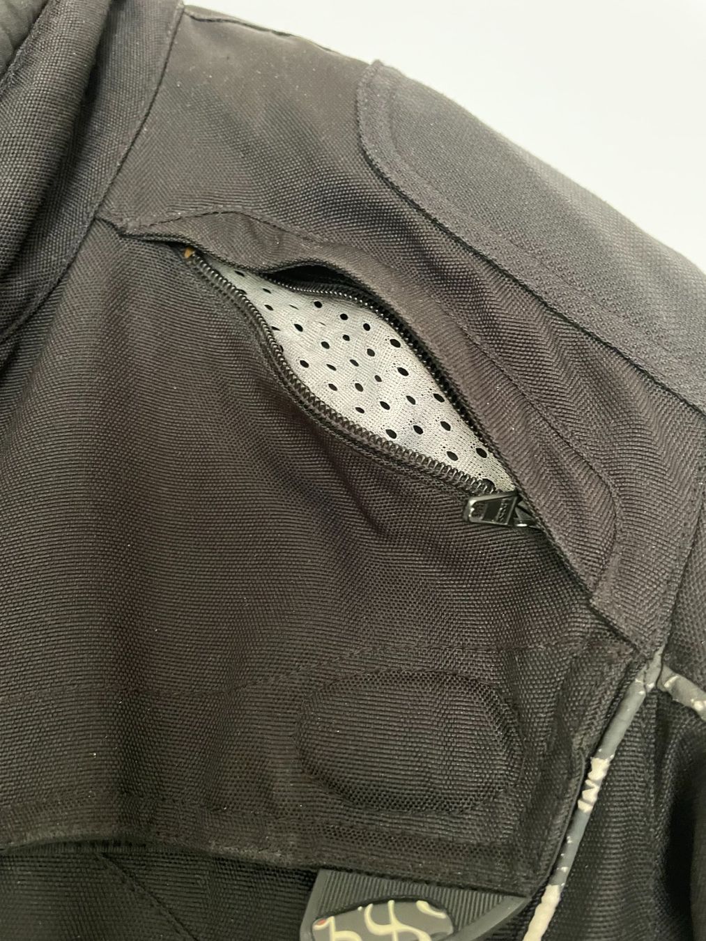 IXS Jacken: Herren Motorradjacke IXS – Gebraucht aus Lachen SZ von portbrin 4