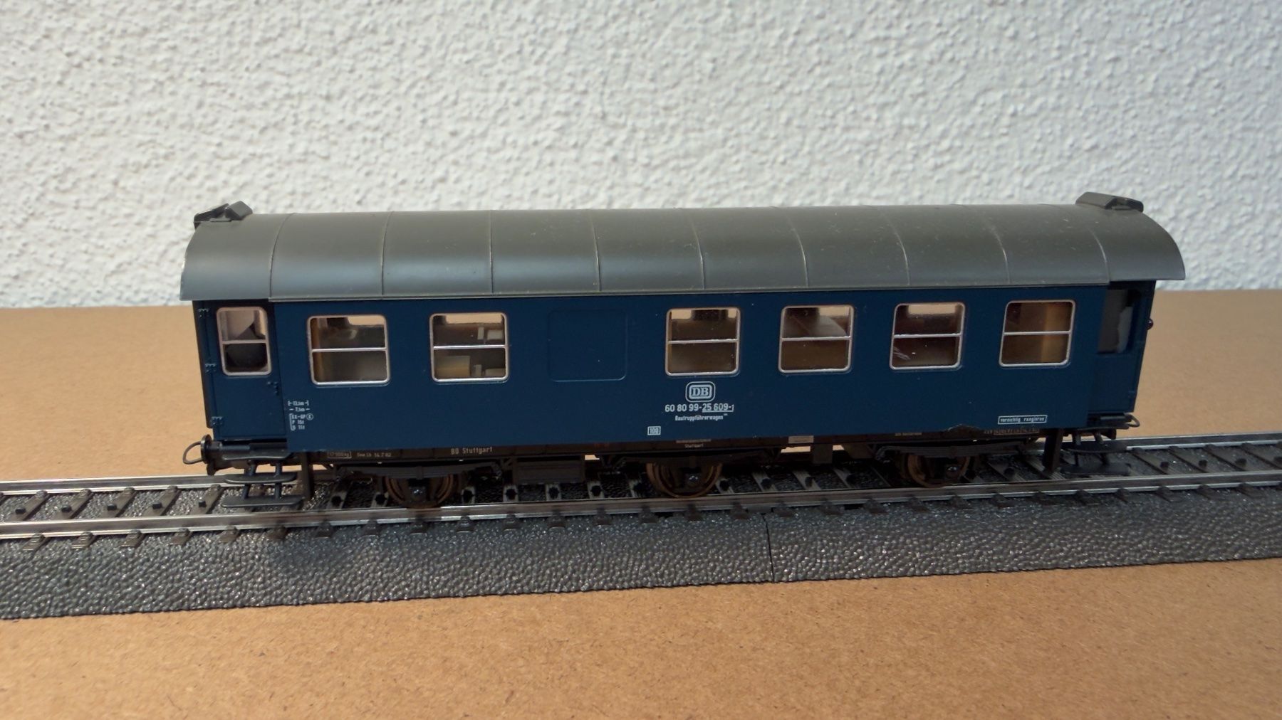 Roco Modelleisenbahnen: Roco DB Bautruppführerwagen H0 / DC – Gebraucht aus Windlach von Kelebra 1