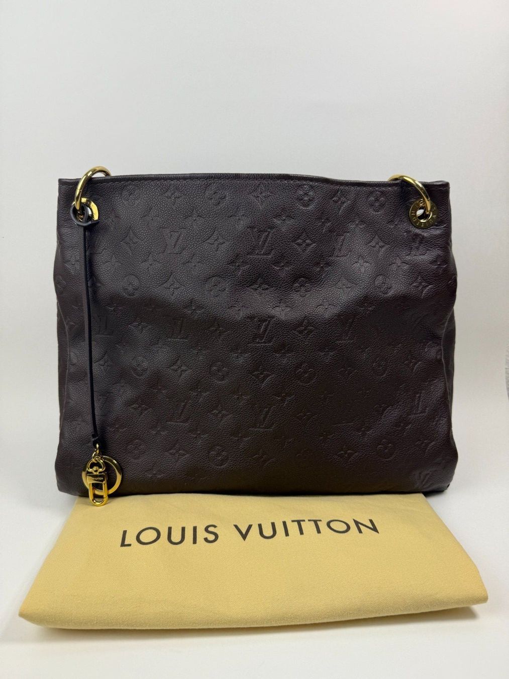 Louis Vuitton Borse da donna: Louis Vuitton Artsy MM Terre Monogram Empreinte – Usato da Sursee venduto da Justmibu