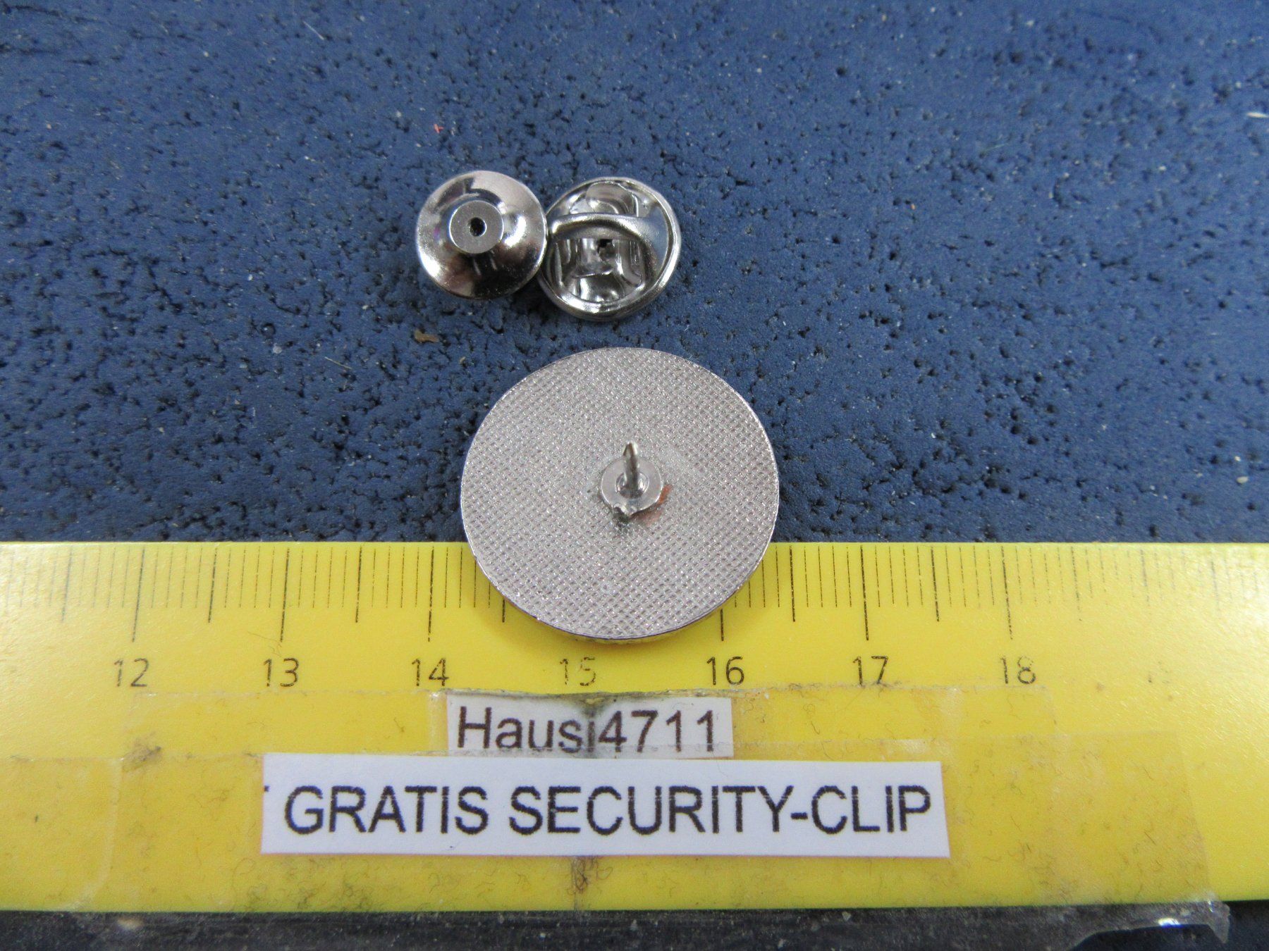 BMW Placchette & Badge: BME AUTO LOGO SCHMUCK-PIN ENAMEL SILBRIG mit SECURITY-CLIP – Usato da Ettingen venduto da Hausi4711 1