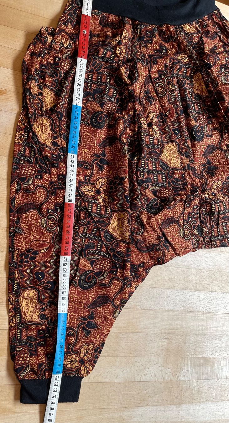 Pantaloni: Pluderhose – Usato da Meilen venduto da gattous 1