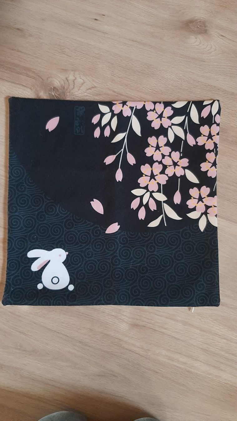 Kissen: Fourre de coussin Sakura Bunny – Neu (gemäss Beschreibung) aus Fribourg von metalhands