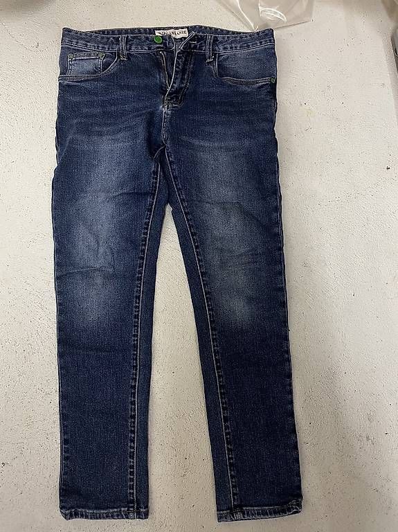 Jeans: Jeans – Usato da Augst BL venduto da Nasi123 1