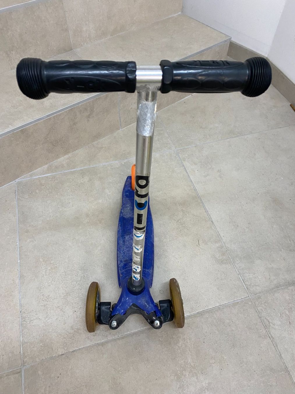 Micro Fahrzeuge für Kinder: Trottinette Micro Mobility Mini Enfants Bleu – Gebraucht aus Clarmont von sil_59s9 2