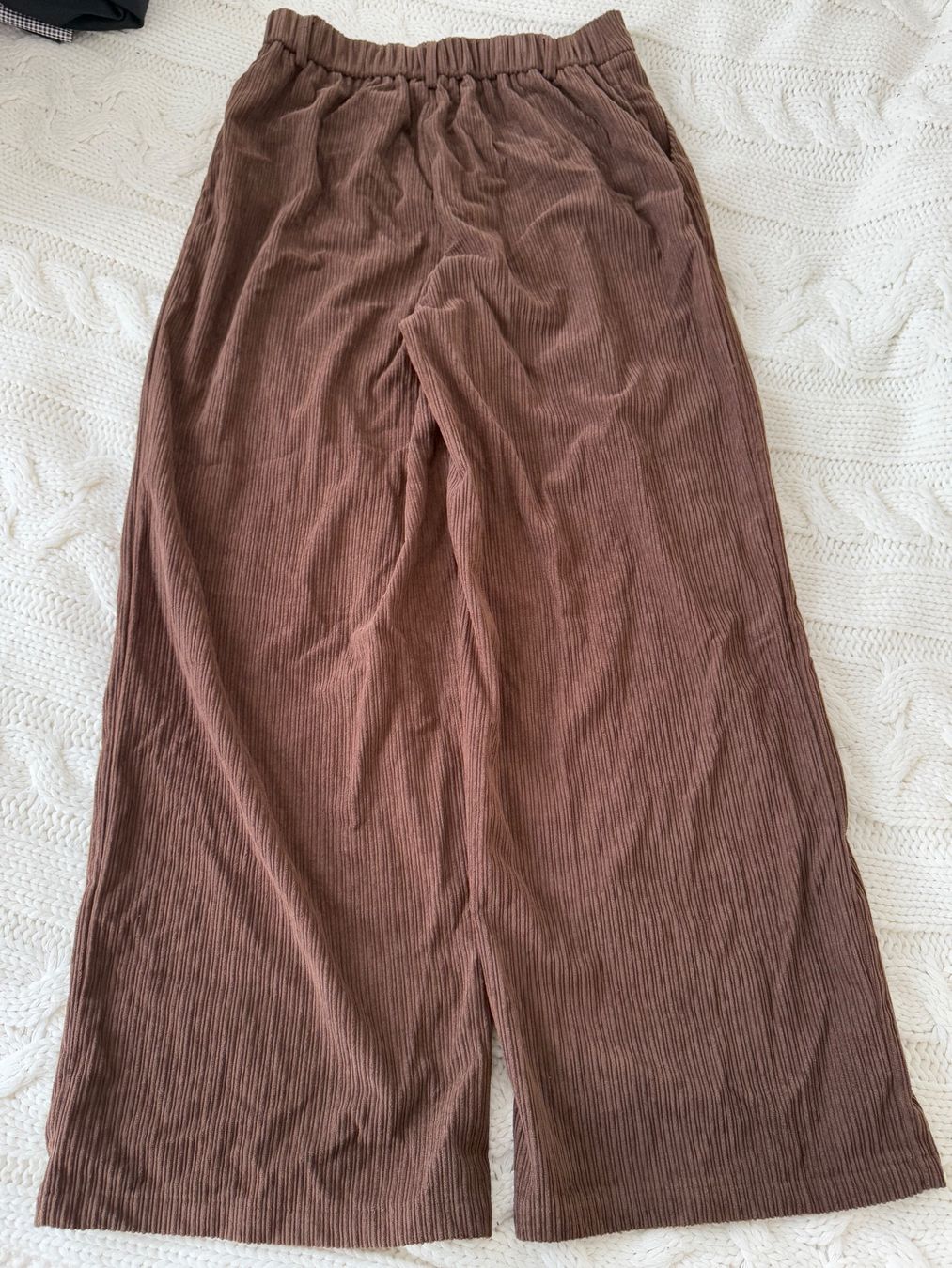 Pantalons: Wide leg braune Stoffhose – Neuf avec emballage d'origine à Bern par sto_2djw 1