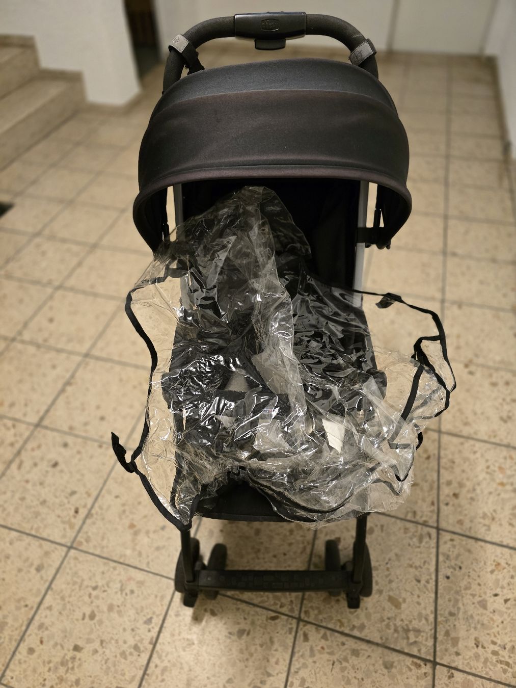 Chicco Carrozzine: Chicco Goody Plus Black Stroller - used – Usato da bern venduto da gsh_2w9d 3