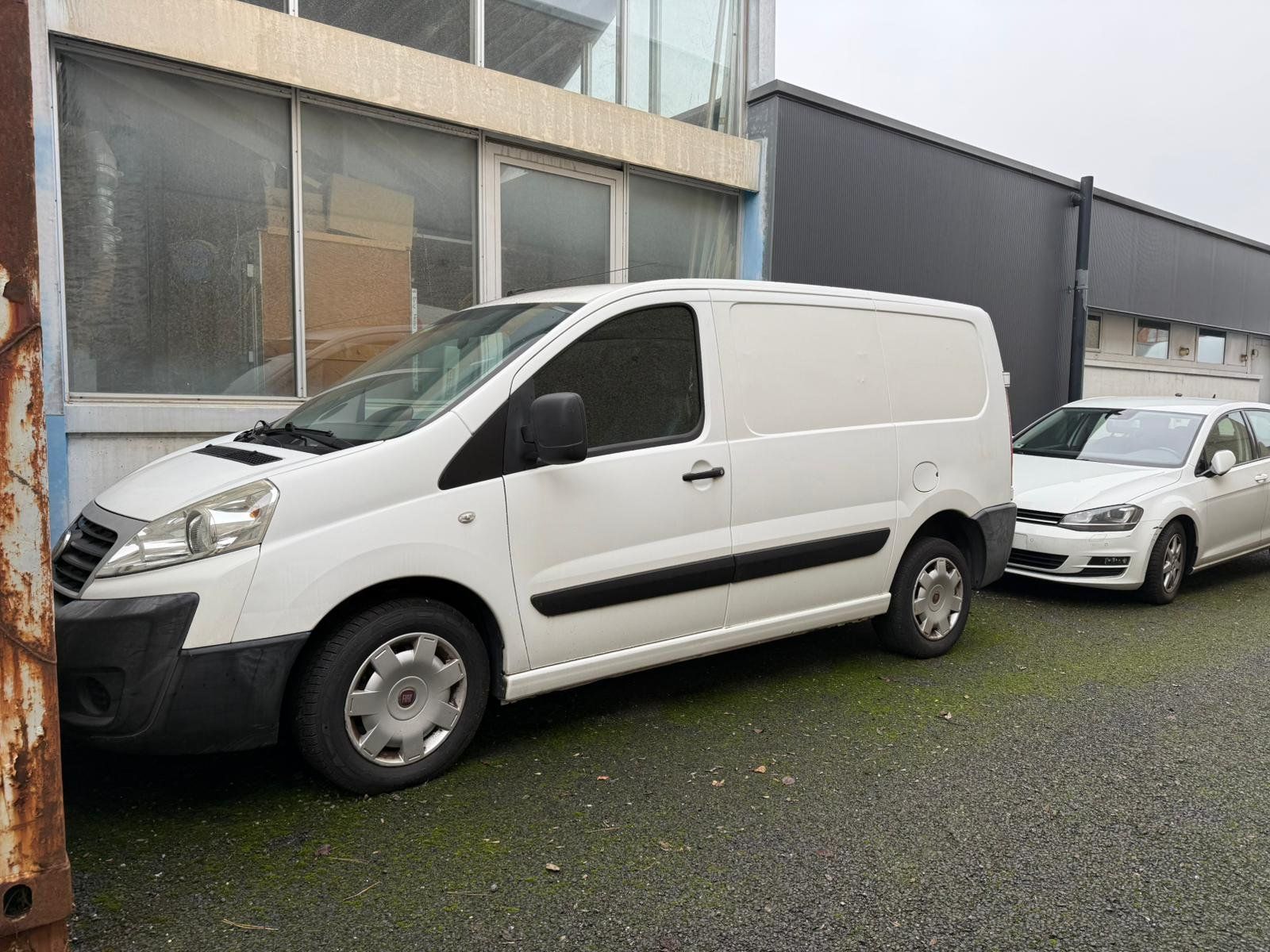 Fiat Nutzfahrzeuge: Fiat Scudo Utilitaire, bon état général – Gebraucht aus Fribourg von Arlapseo 1