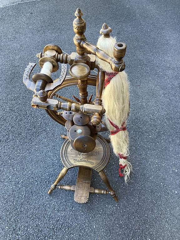 Ruote per filare: Original Ballenberger Spinnrad – Usato da Kallnach venduto da _sylvie_ 1