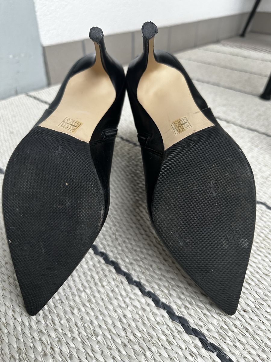 Guess Scarpe da donna: Black leather Guess stiletto ankle boots 40 – Usato da Zürich venduto da kas_g26m 3