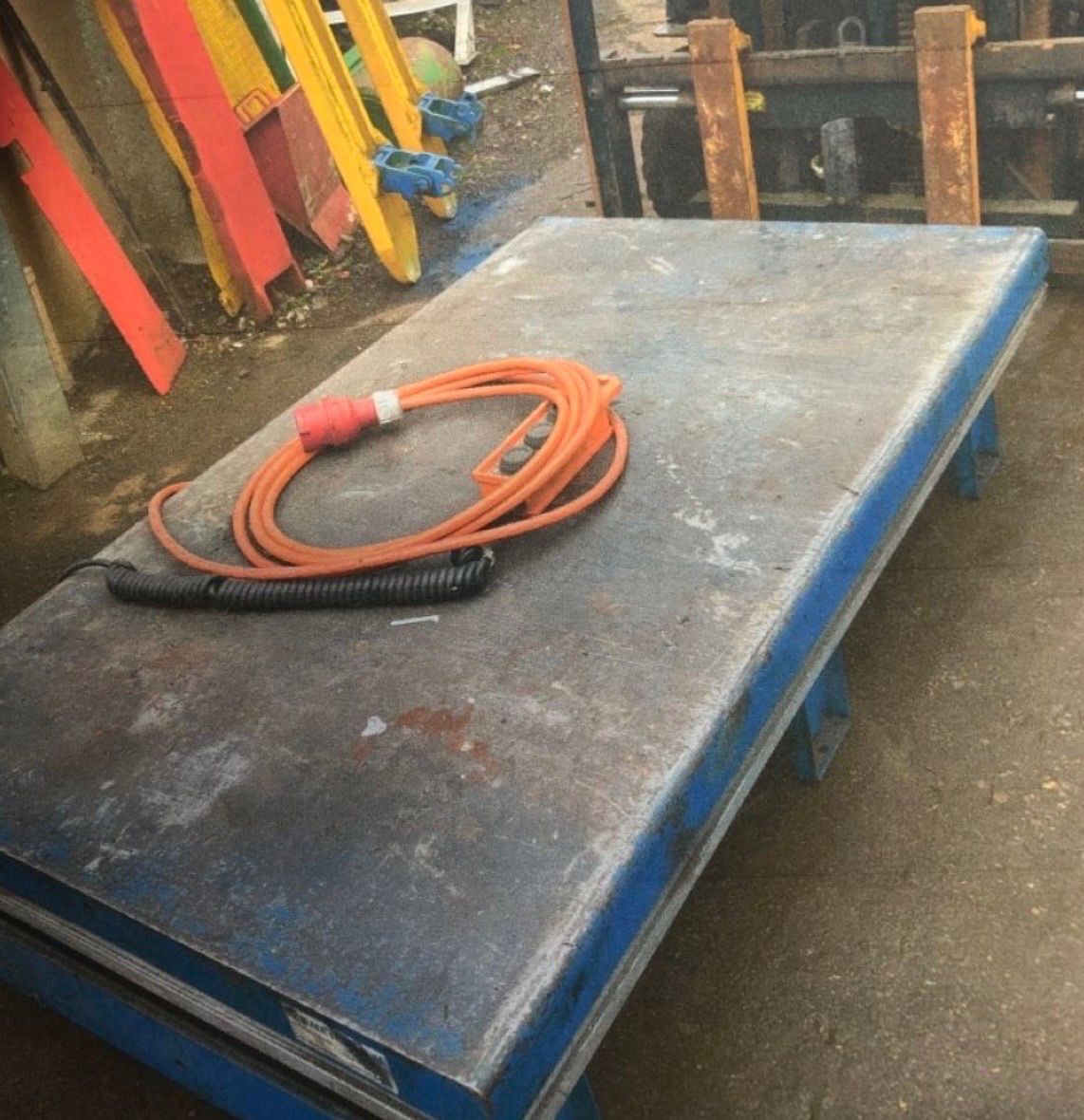 Ponts élévateurs & Crics: Hubtisch 1000kg / 380v – D'occasion à Egg b. Zürich par SwissTradingAgency 5