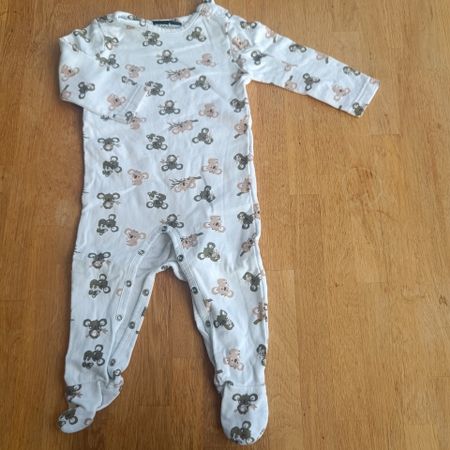 Pyjama Grösse 68