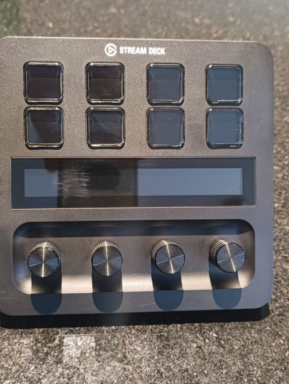 Tastaturen: Elgato Stream Deck + (Plus) in Schwarz. – Gebraucht aus Dagmersellen von Sin2 1