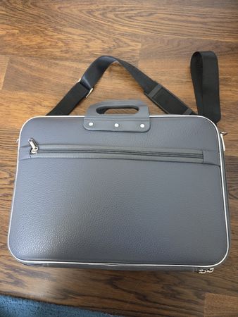 Graue Businesstasche / Laptoptasche mit Tragegurt