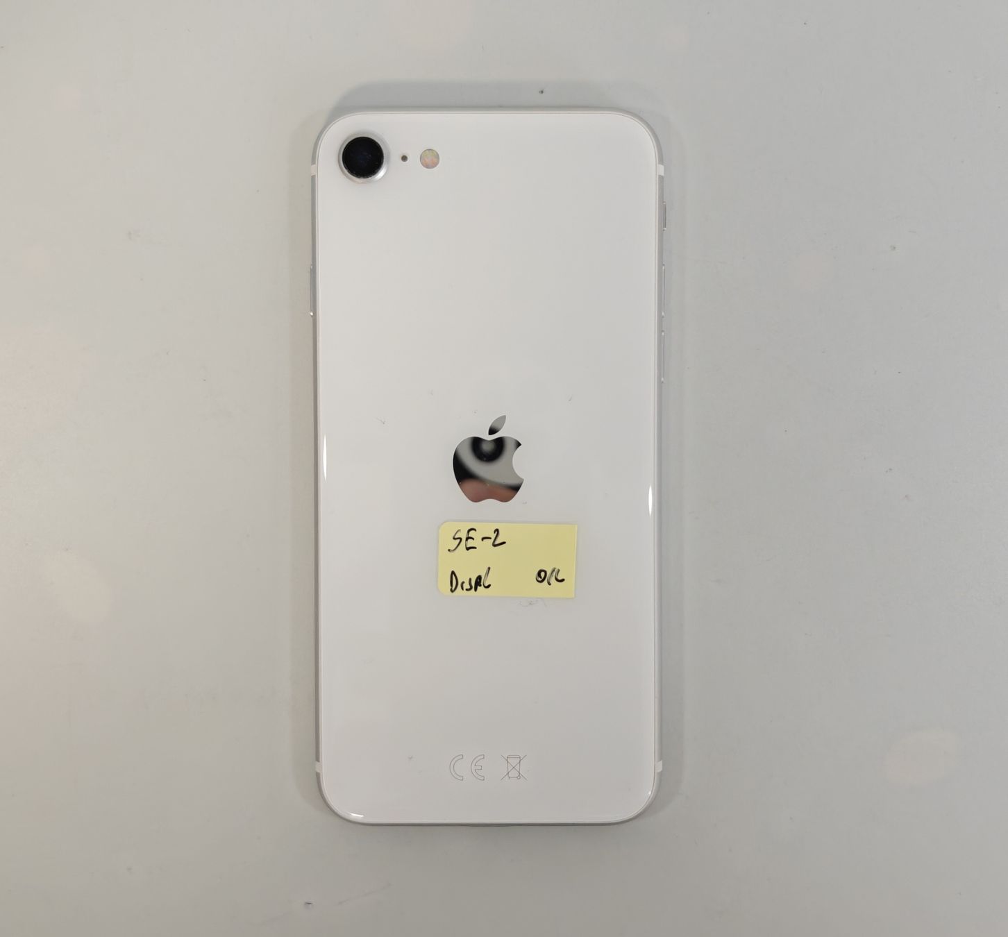Apple Handys / Smartphones: iPhone SE-2 Weiss – Gebraucht aus Ehrendingen von Rocky985 3