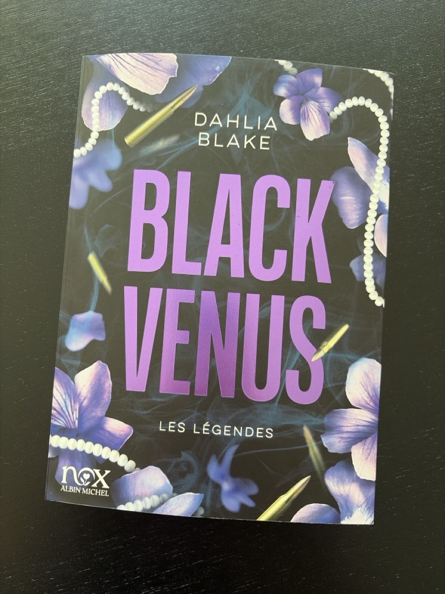 Libri: Black Venus, Dahlia Blake, Édition broché – Usato da Martigny venduto da O96