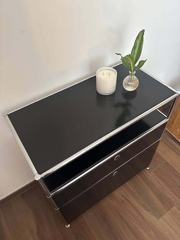 Cassettiere: Sideboard / Kommode im USM-Stil  Schwarz/Chrom – Usato da Neukirch a.d. Thur venduto da DeliaS. 1