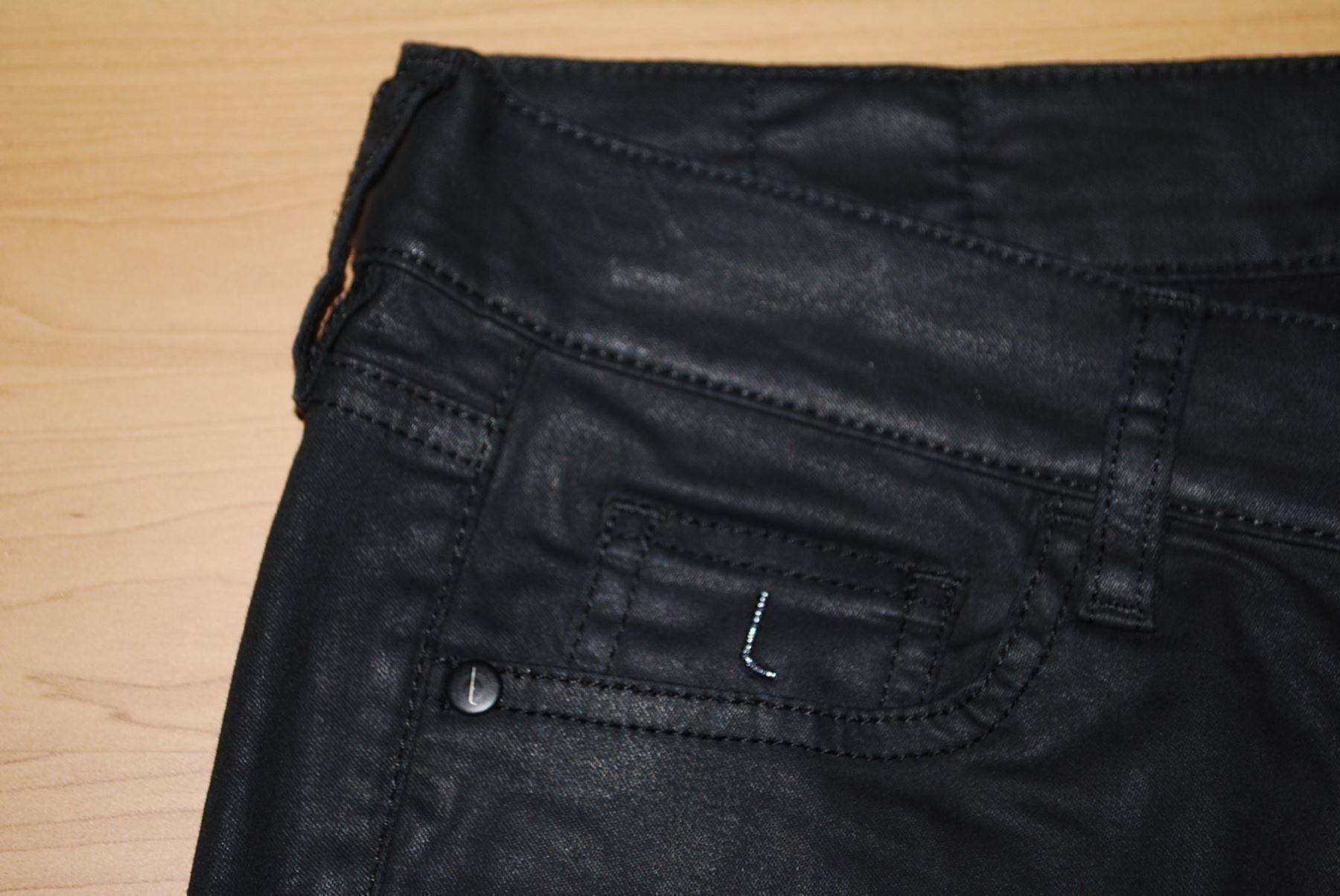Jeans: ELO JEANS Jeans taille / Grosse W 27 – Usato da Cossonay-ville venduto da Super-Price-Quality 2