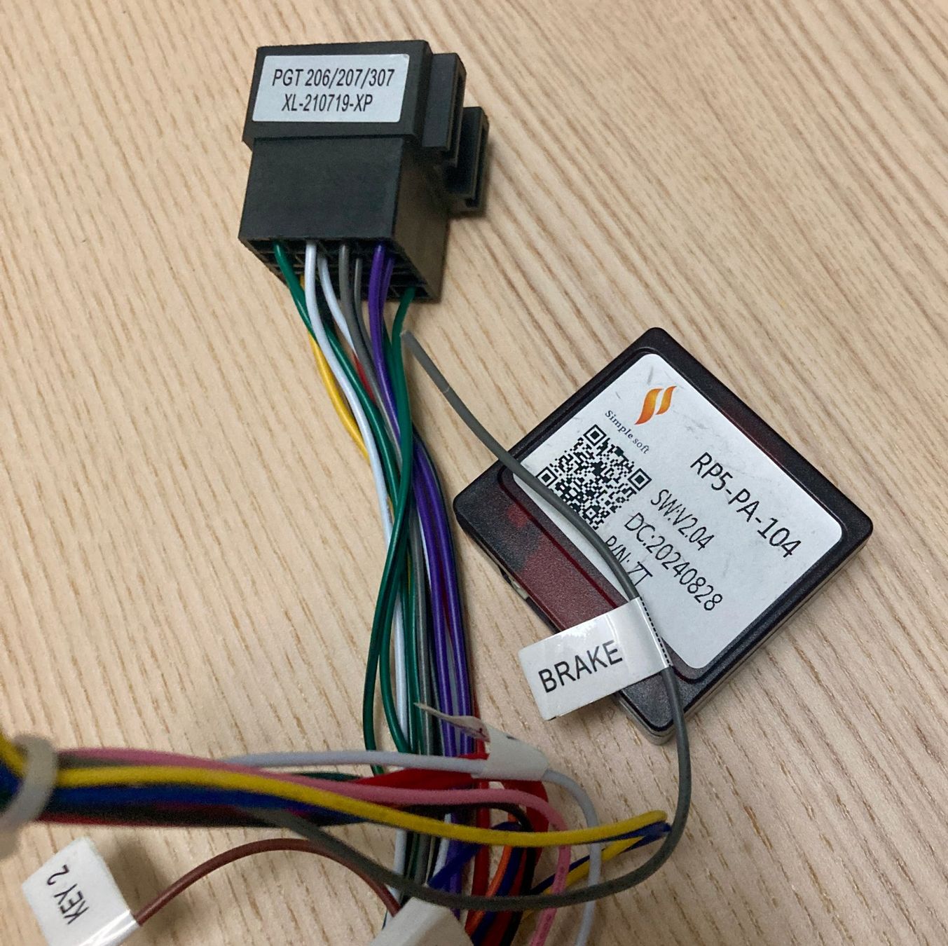 Radios: Kabelbaum Adapter Canbus Decoder Peugeot 206 307 Citroen C2 – Neuf (Voir description) à Saas-Grund par GarageSaleToday 1