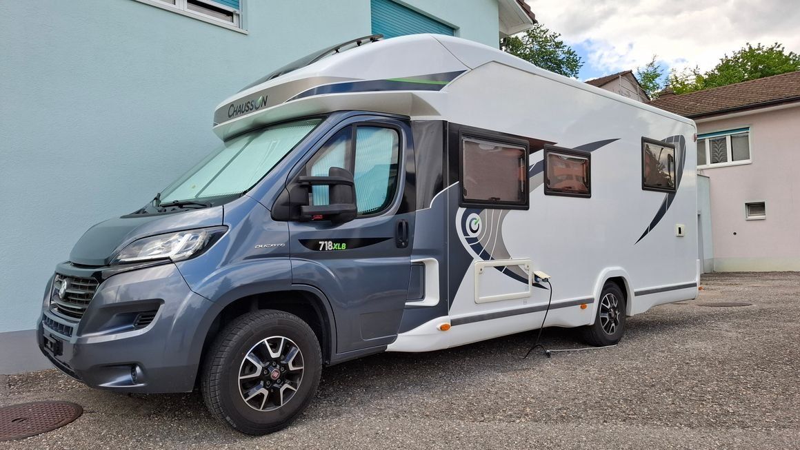 Chausson Camping Fahrzeuge: Wohnmobil Chausson 718 XLB – Gebraucht aus Lengnau BE von Truemps