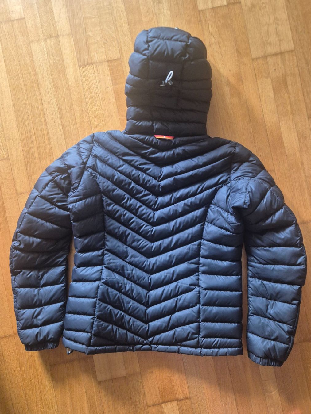 Peak Performance Giacche: Peak Performance Daunenjacke Frost – Usato da Emmenbrücke venduto da redfilou 1